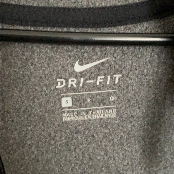 Nike Dri-Fit Zip Up Sweatshirt - Picture 3 of 3